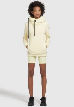 Khujo -Khujo 3a106cbc63814d8bb5fdcefee1d4032a